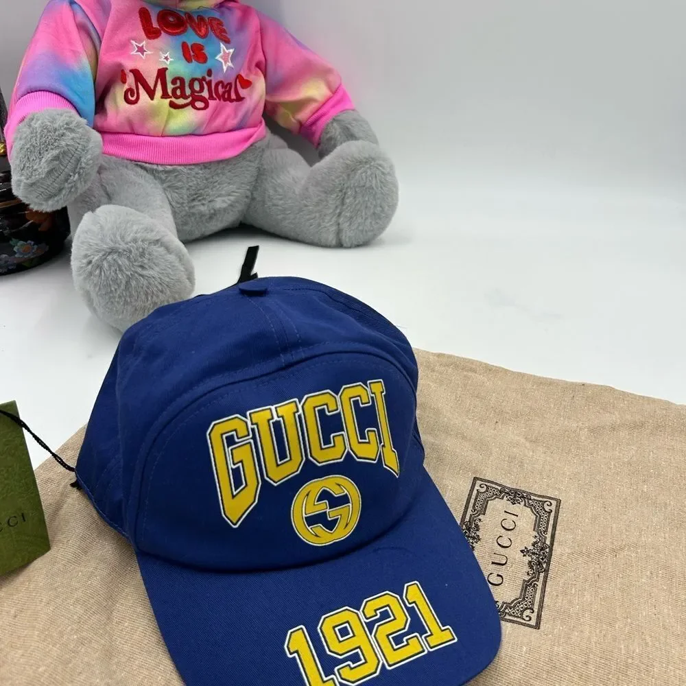 Men's Gucci 1921 logo baseball cap size medium/adjustable made in Italy